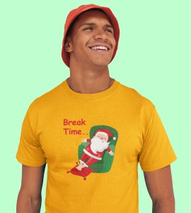 Santa Is On Break: Cute Printed T-shirte (Yellow) Best Gift For Boys Girls